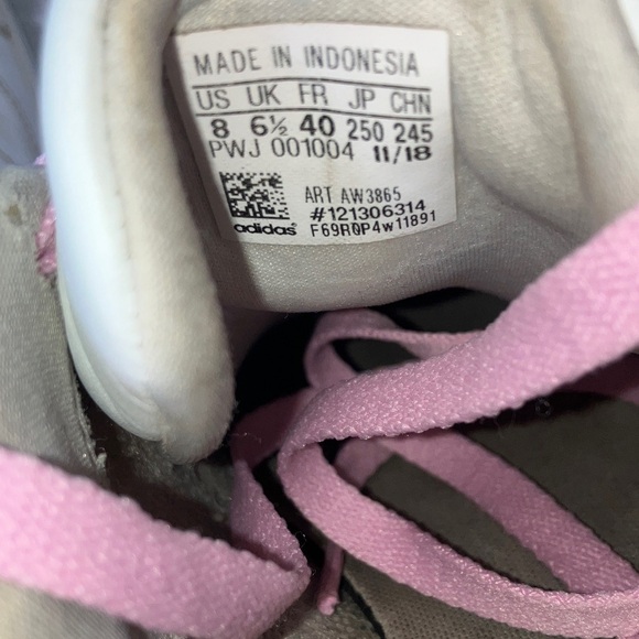 Adidas Women's size 8 White Sneakers with shimmery Pink Stripes - Picture 5 of 16